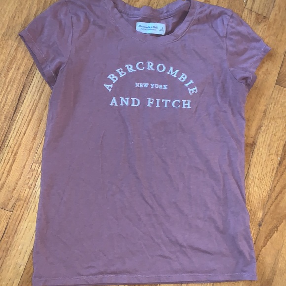 A&F size small.Color soft brown/light wine color rather than purple. - Picture 2 of 7